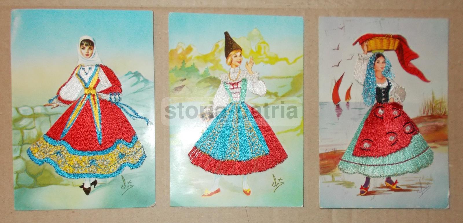 Abruzzo, Scanno, Arte E Folklore, Costumi Popolari, Veduta Con Lago, Con Tessuti Fili immagine 1