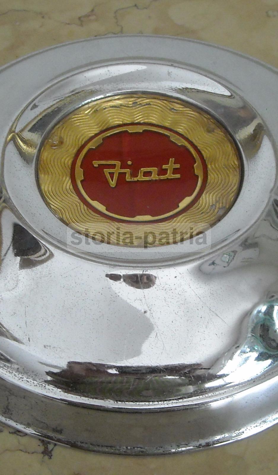 Auto d'Epoca, Fiat, Vecchio Accessorio Pubblicitario, Decorativo, Da Collezione immagine 1