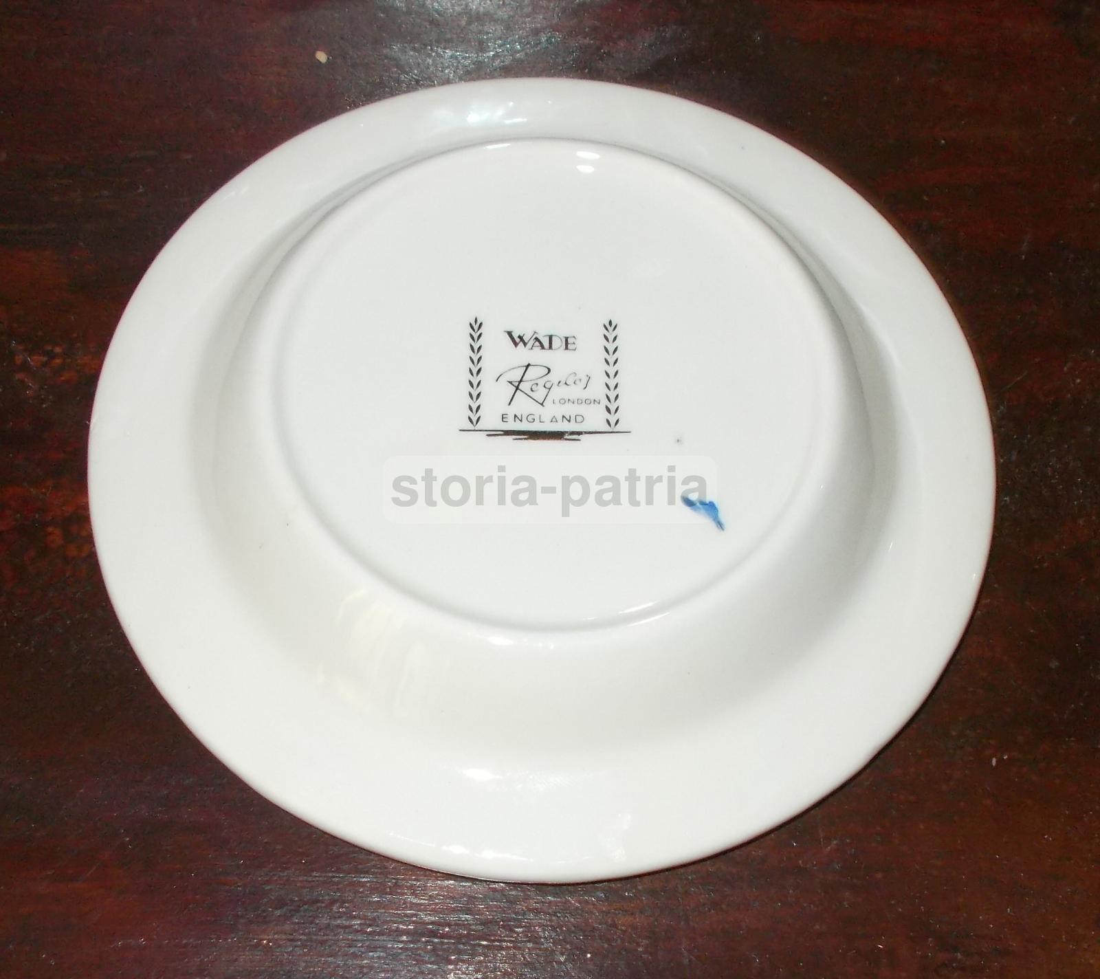 Fumo, Tabacco, Distilleria, Ceramica Pubblicitaria, Vaughan Jones, London Dry Gin immagine 2