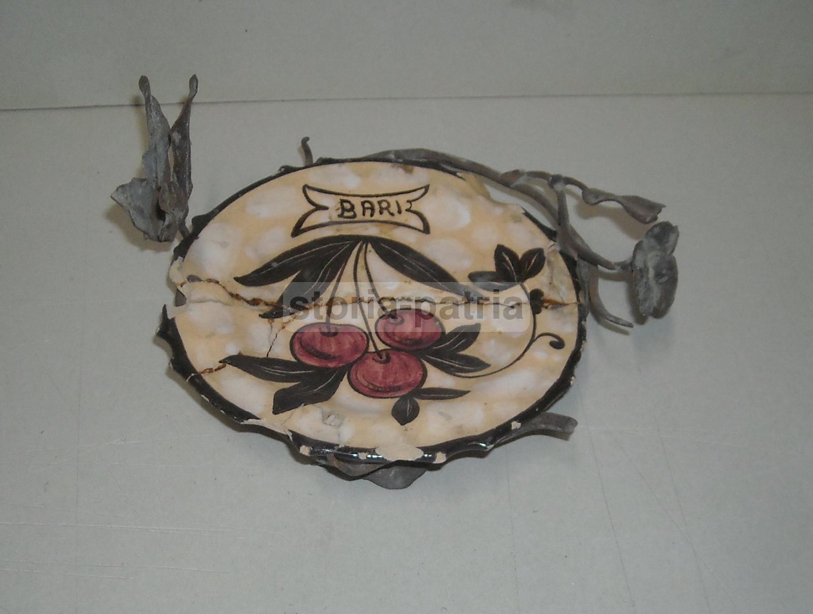 Puglia, Bari, Inusuale Pubblicitaria d'Epoca, Soprammobile, Ceramica, Ferro Battuto immagine 1